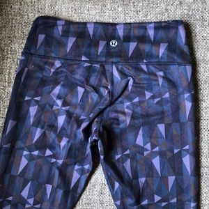 Lululemon Align Tight 28” limited geometric purple design
